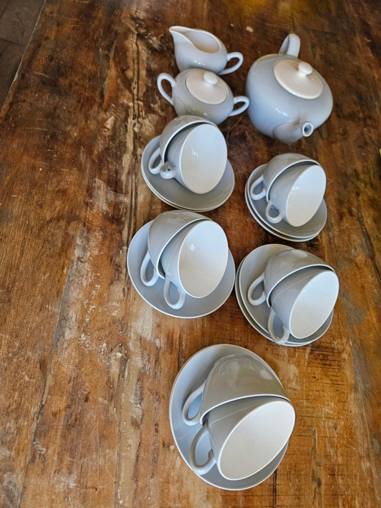 Retro koffie/thee servies, Ophalen