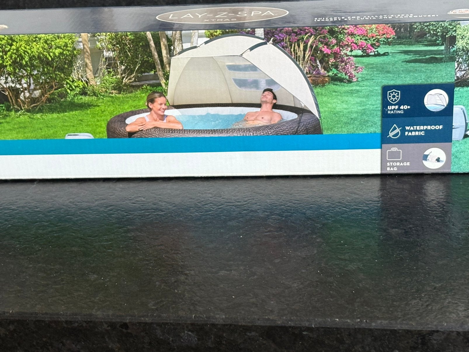 Zonnescherm voor een opblaas jacuzzi, Tuin en Terras, Bubbelbaden en Hottubs, Ophalen of Verzenden, Zo goed als nieuw