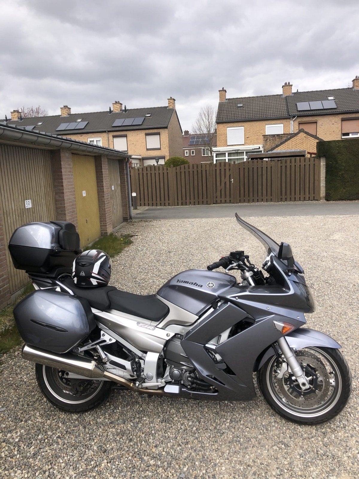 Yamaha FJR1300 Toermotor met zijkoffers en topkoffer, Motoren, Toermotor