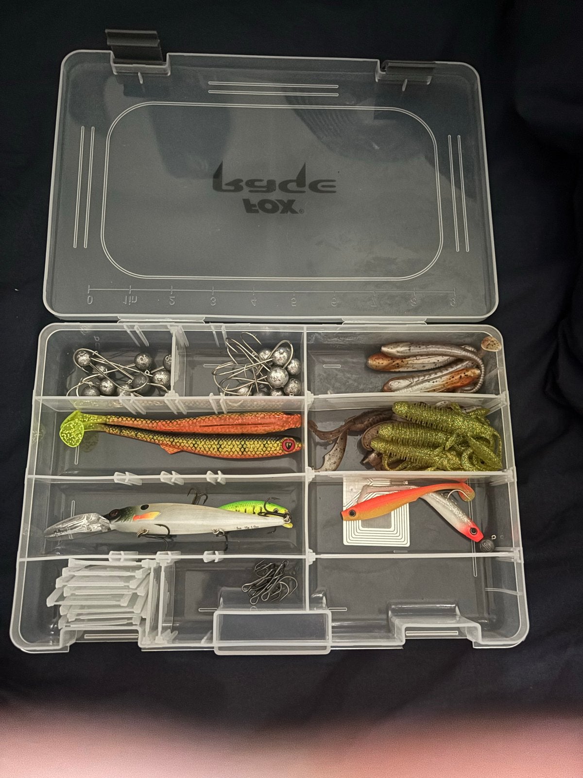 Kunstaas box, Watersport en Boten, Ophalen of Verzenden, Zo goed als nieuw, Kunstaas
