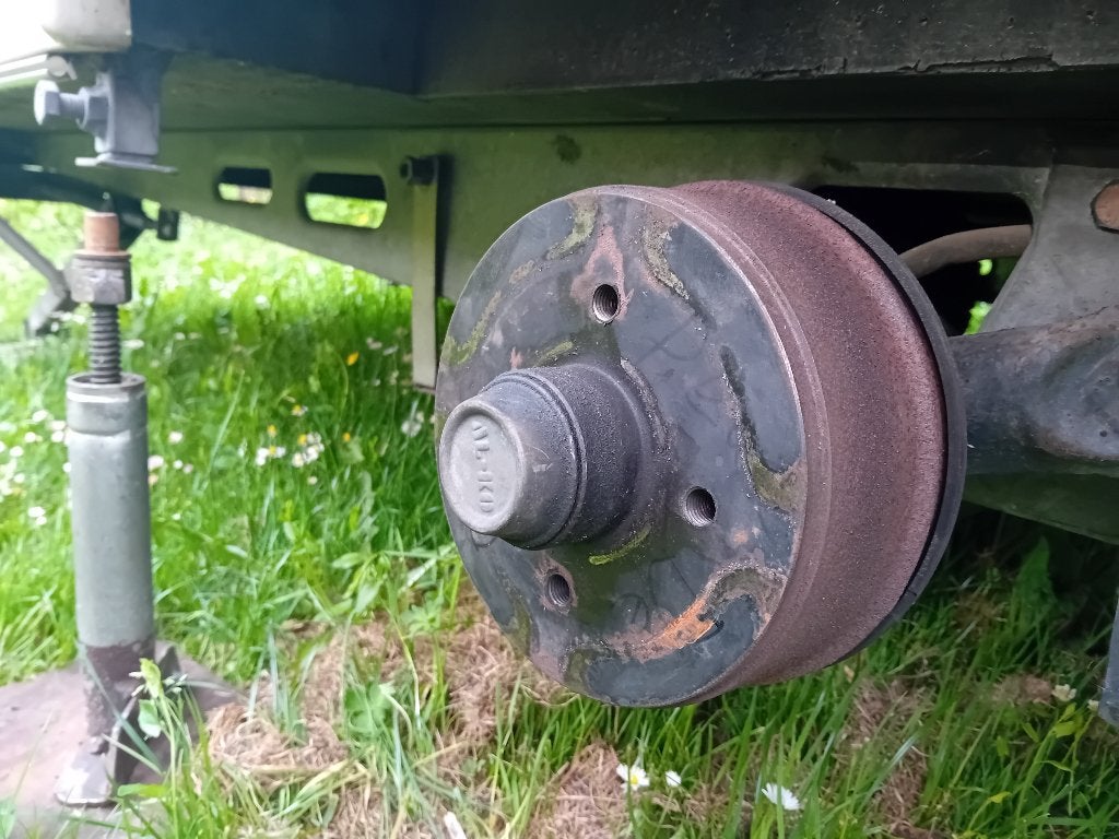 Gezocht ALKO 1637   4x100 remtrommel, Auto diversen, Aanhangwagen-onderdelen, Ophalen of Verzenden, Zo goed als nieuw