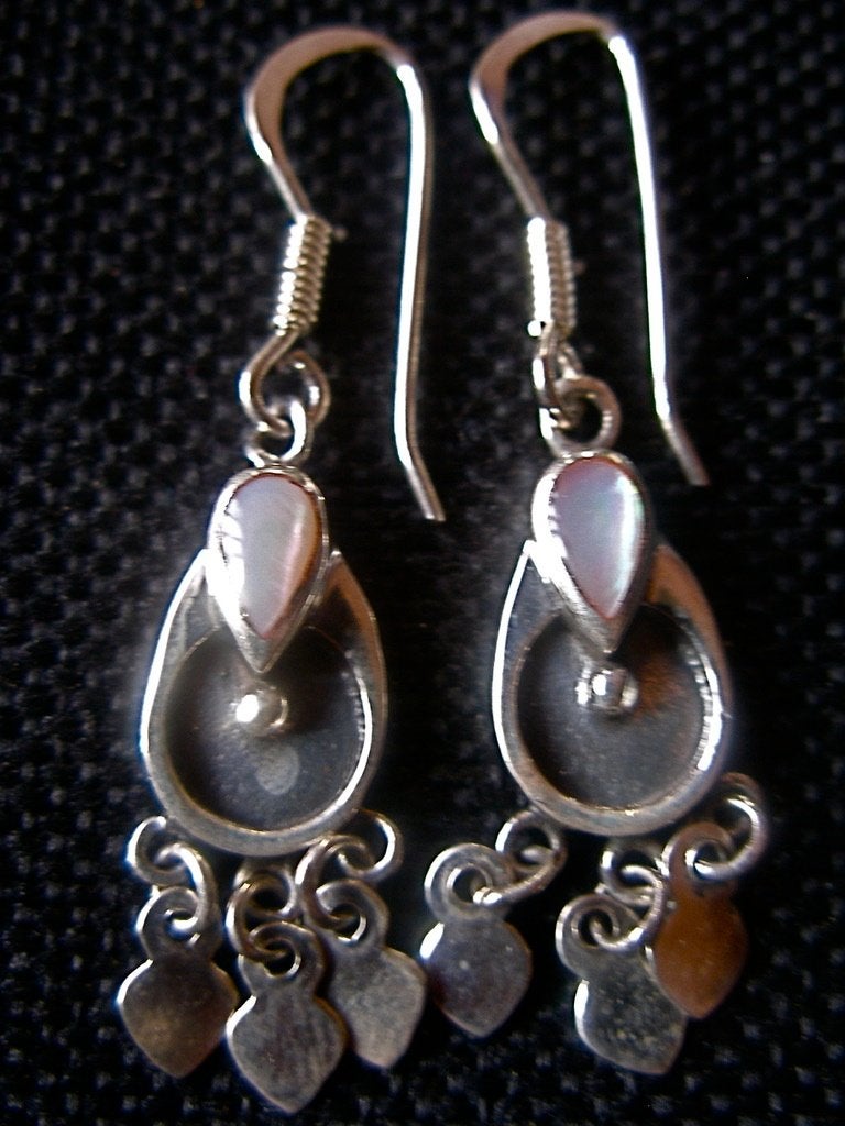 Zilveren 925 zilver oorhangers met bengeltjes roze parelmoer, Hangers, Verzenden, Nieuw, Roze