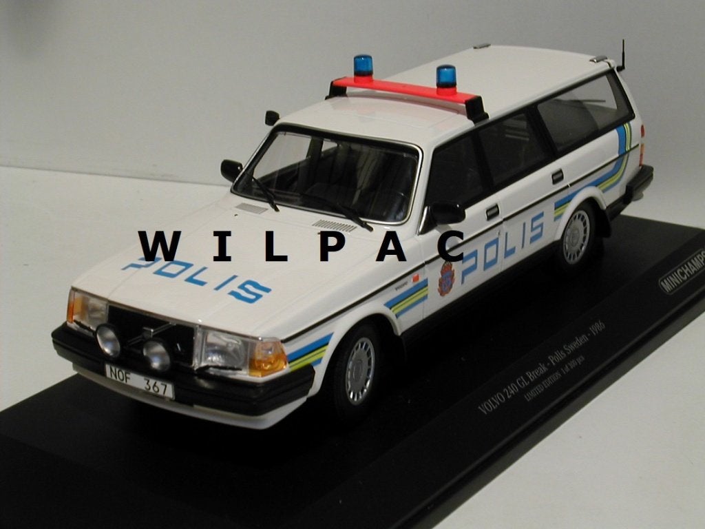Volvo 240 GL 1:18. Zweedse politie. Polis Minichamps nieuw., Hobby en Vrije tijd, Ophalen of Verzenden, Nieuw, Auto, MiniChamps