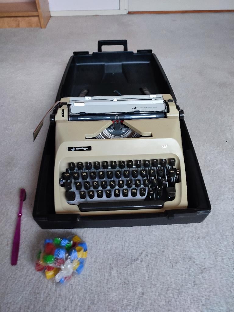 typemachine, Ophalen, Zo goed als nieuw