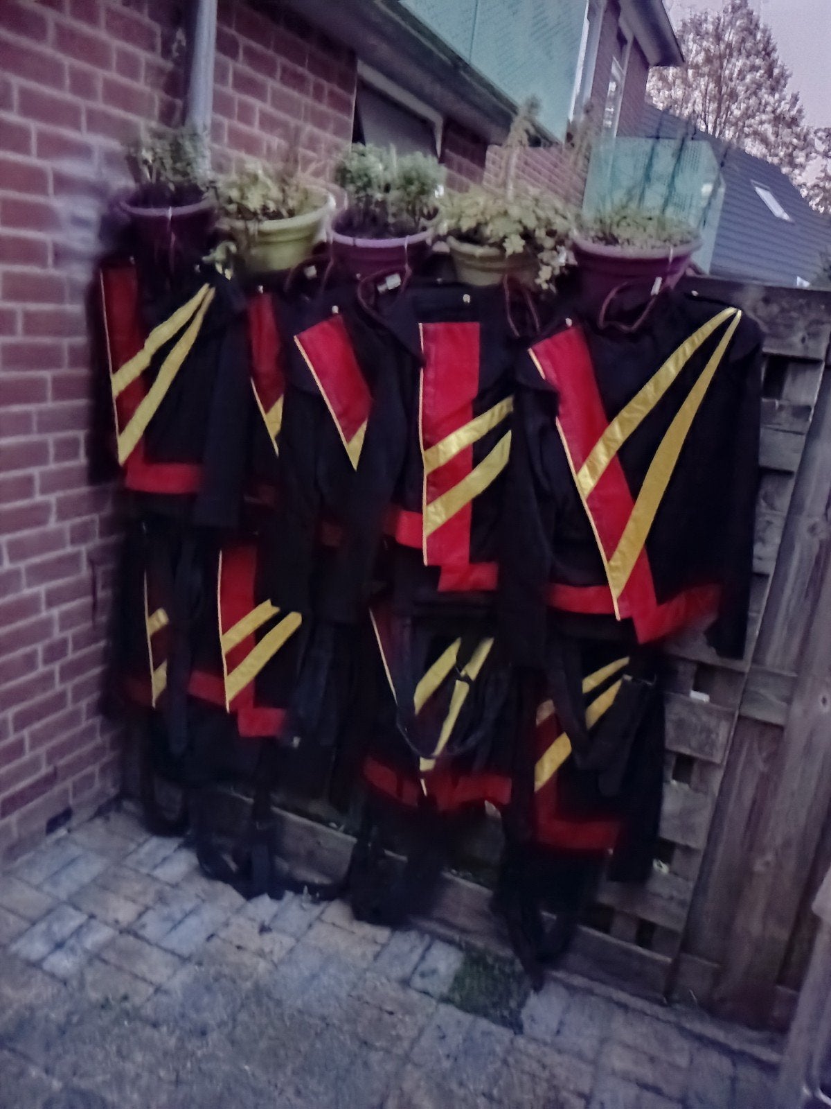 10+ Show- en Straatfanfare Pakken met Caps, Ophalen, Gebruikt, Kostuum of Pak