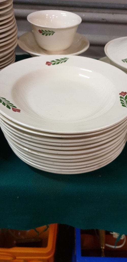 servies vintage gebakken met bloem aardewerk, Huis en Inrichting, Ophalen of Verzenden, 'T Olde Gre-j, Info@toldegrej.nl, Endepoelstraat 20f Didam