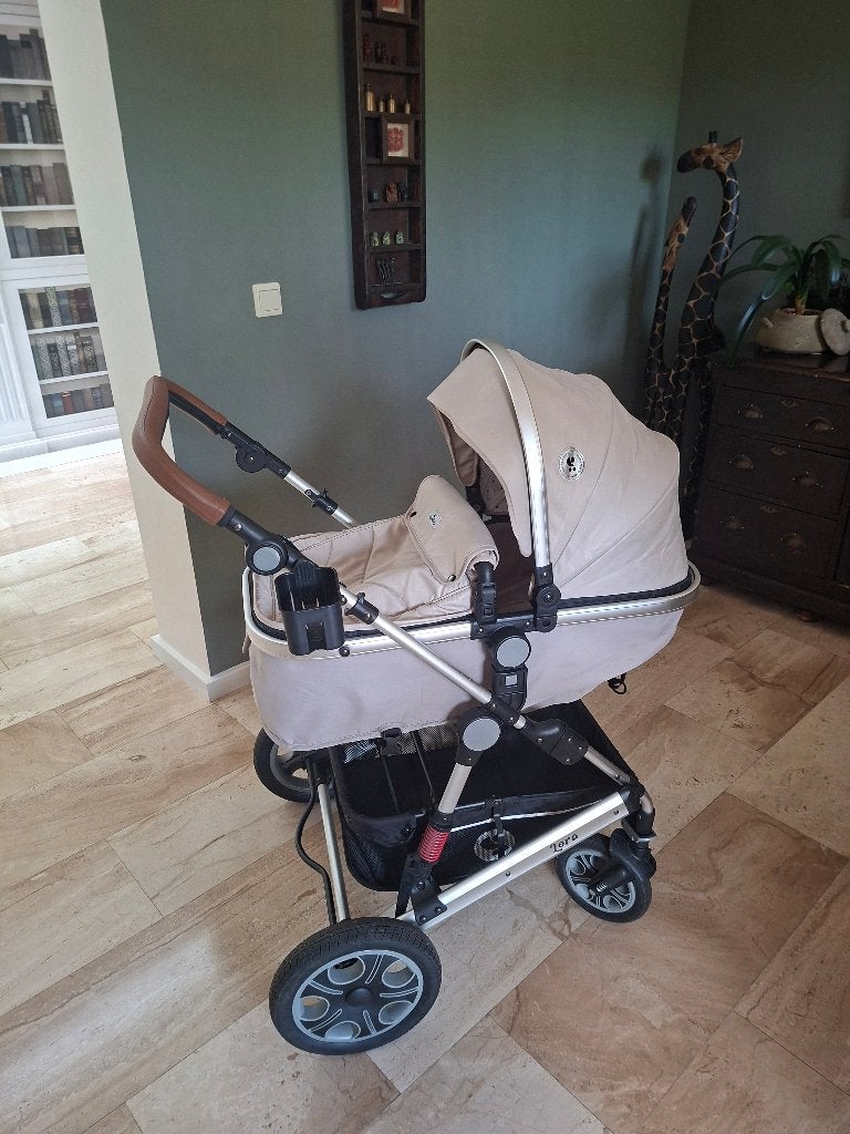 Lorelli Lora 3-in-1 kinderwagen, Kinderen en Baby's, Kinderwagens en Combinaties, Zo goed als nieuw, Combiwagen, Verstelbare duwstang