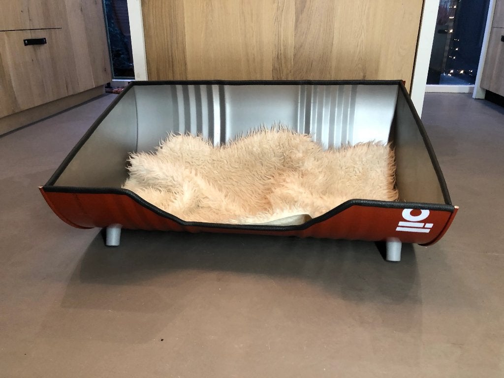 TE KOOP: Kattenmand in de vorm van een olievat, Ophalen, Zo goed als nieuw, Overige
