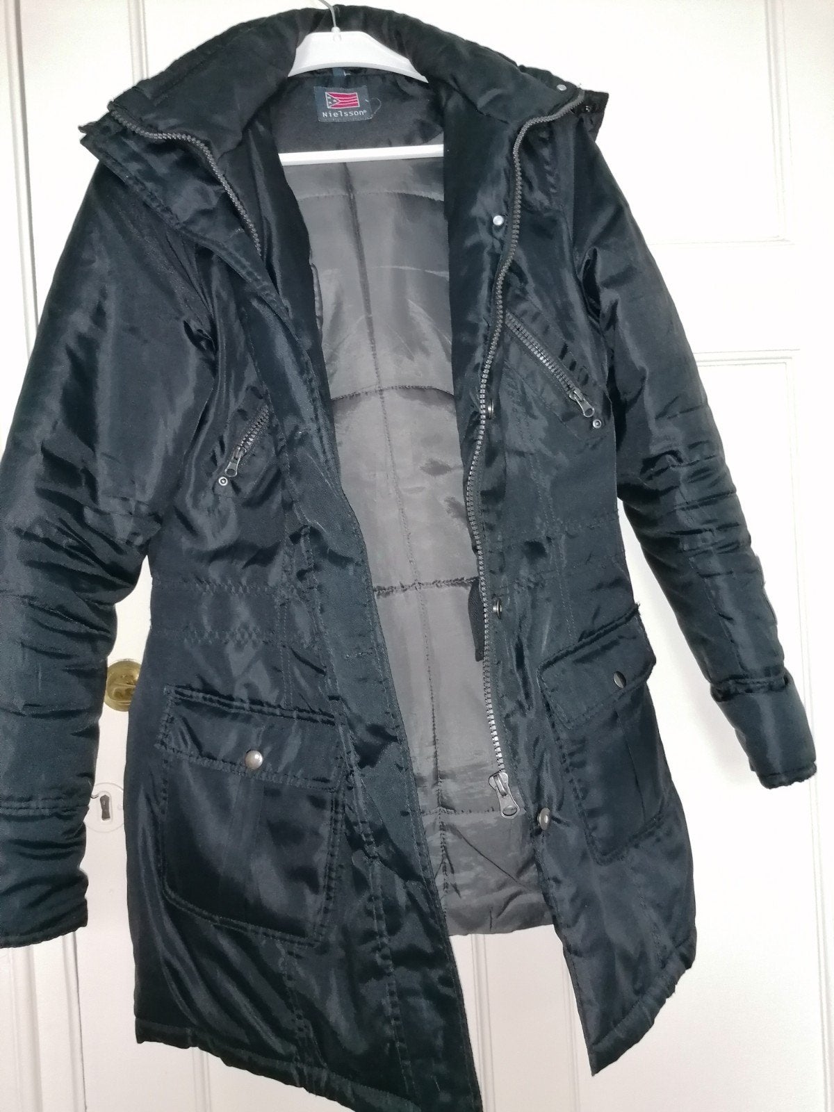 Nielsson Zwarte Winterjas Maat M met Bontkraag, Kleding | Dames, Maat 38/40 (M), Zwart, Ophalen of Verzenden, Nielsson