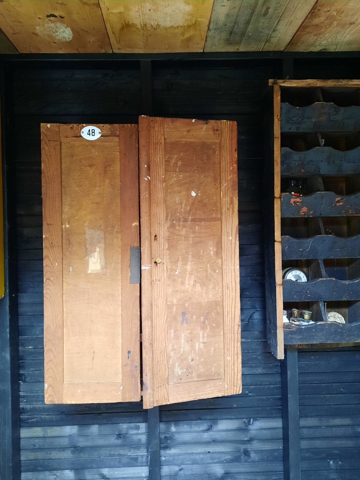 Oud houten kastje wandkastje brocante, Ophalen