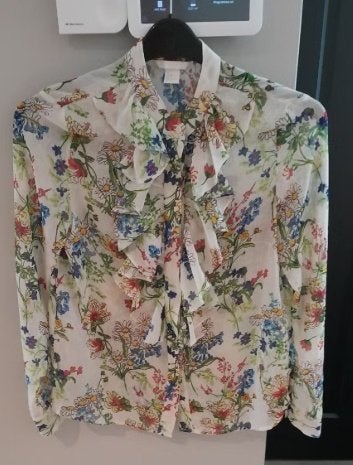 H&M Bloemenblouse met ruches - Maat 36 (S), H&M, Meerkleurig, Ophalen of Verzenden, Zo goed als nieuw