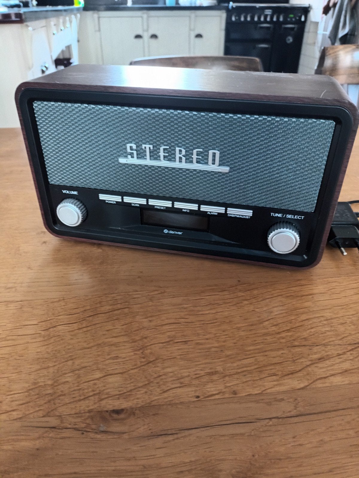 Denver Radio met instructieboekje, Audio, Tv en Foto, Radio's, Ophalen of Verzenden, Zo goed als nieuw, Radio