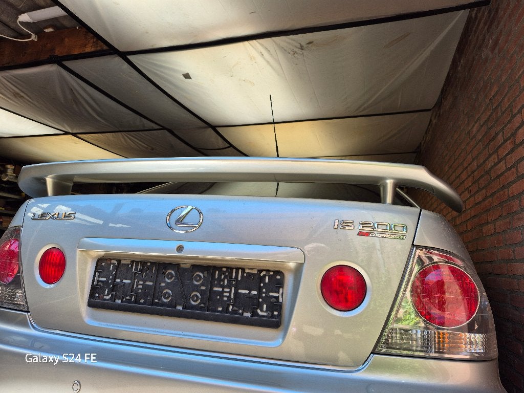 spoiler lexus is200/300, Auto diversen, Ophalen