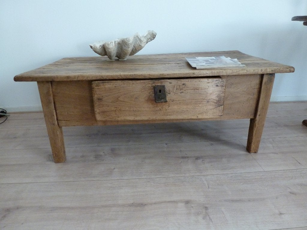 Antieke Spaanse  Tafel    18e  eeuw, Ophalen