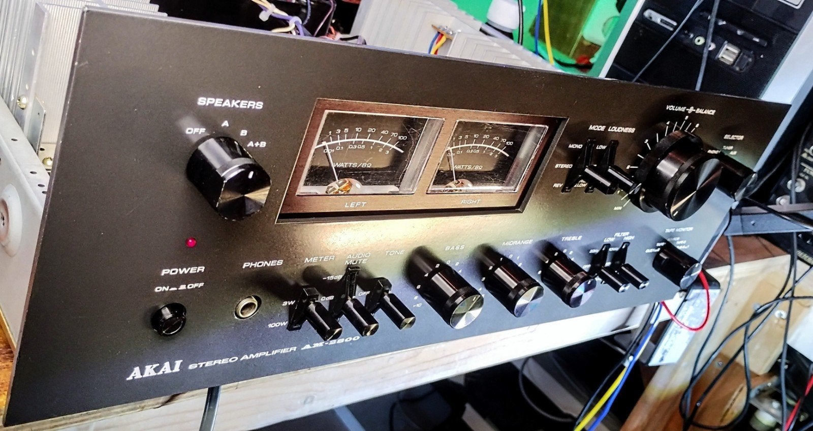 AKAI AM 2800 (Gemodificeerd) Black - Interessepeiling, Ophalen, Refurbished, 120 watt of meer, Overige merken