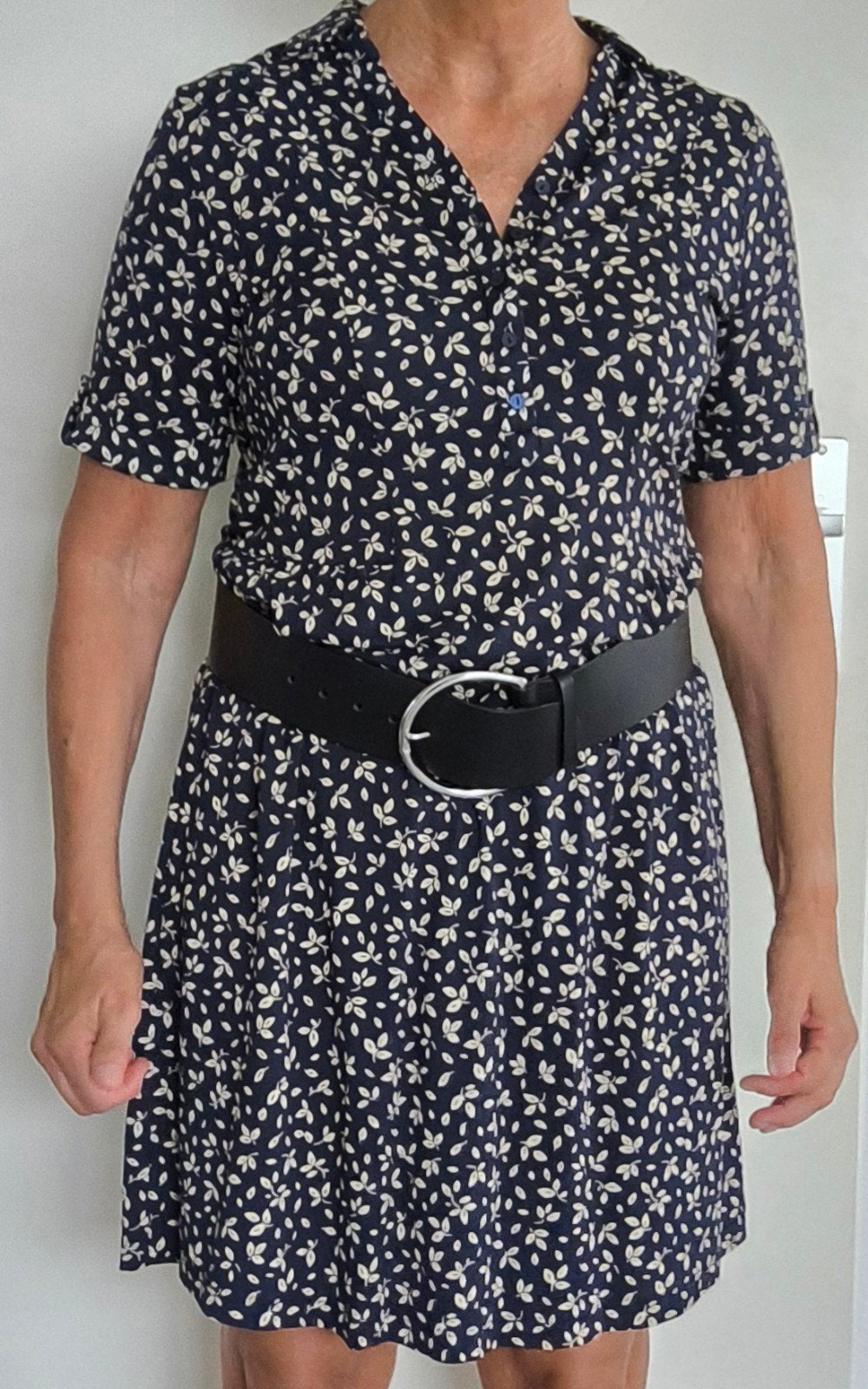 Leuk donkerblauw Esprit jurkje net bloemblaadjes motief, Verzenden, Zo goed als nieuw, Blauw, Boven de knie