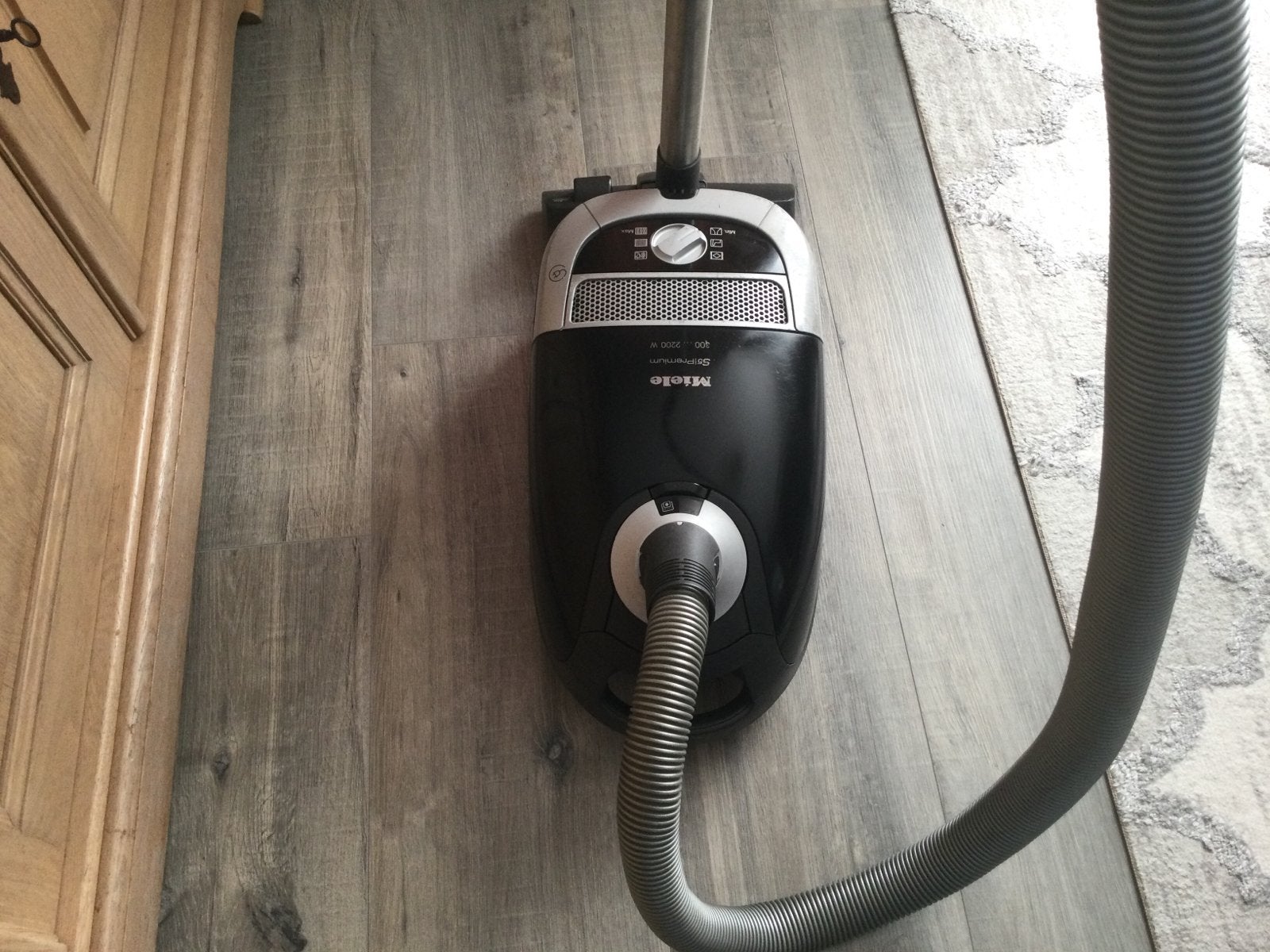 Miele stofzuiger 2200 Watt, Stofzak, Gebruikt, Overige typen, Ophalen of Verzenden