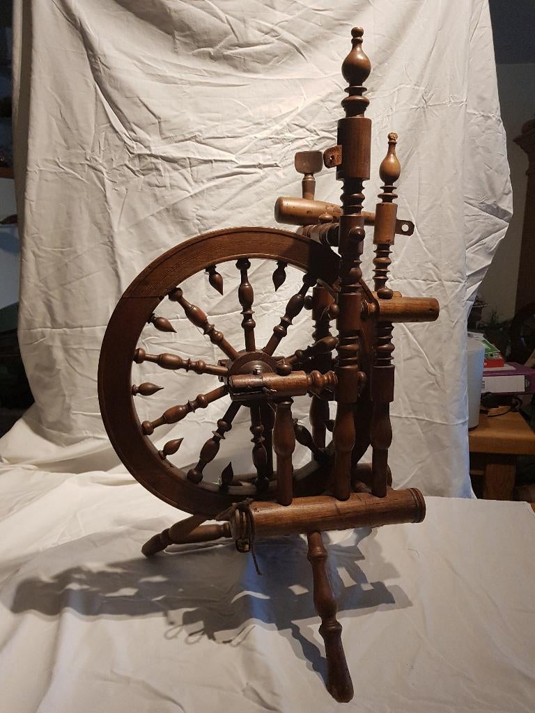 Authentiek spinnenwiel voor Creativiteit en plezier, Ophalen