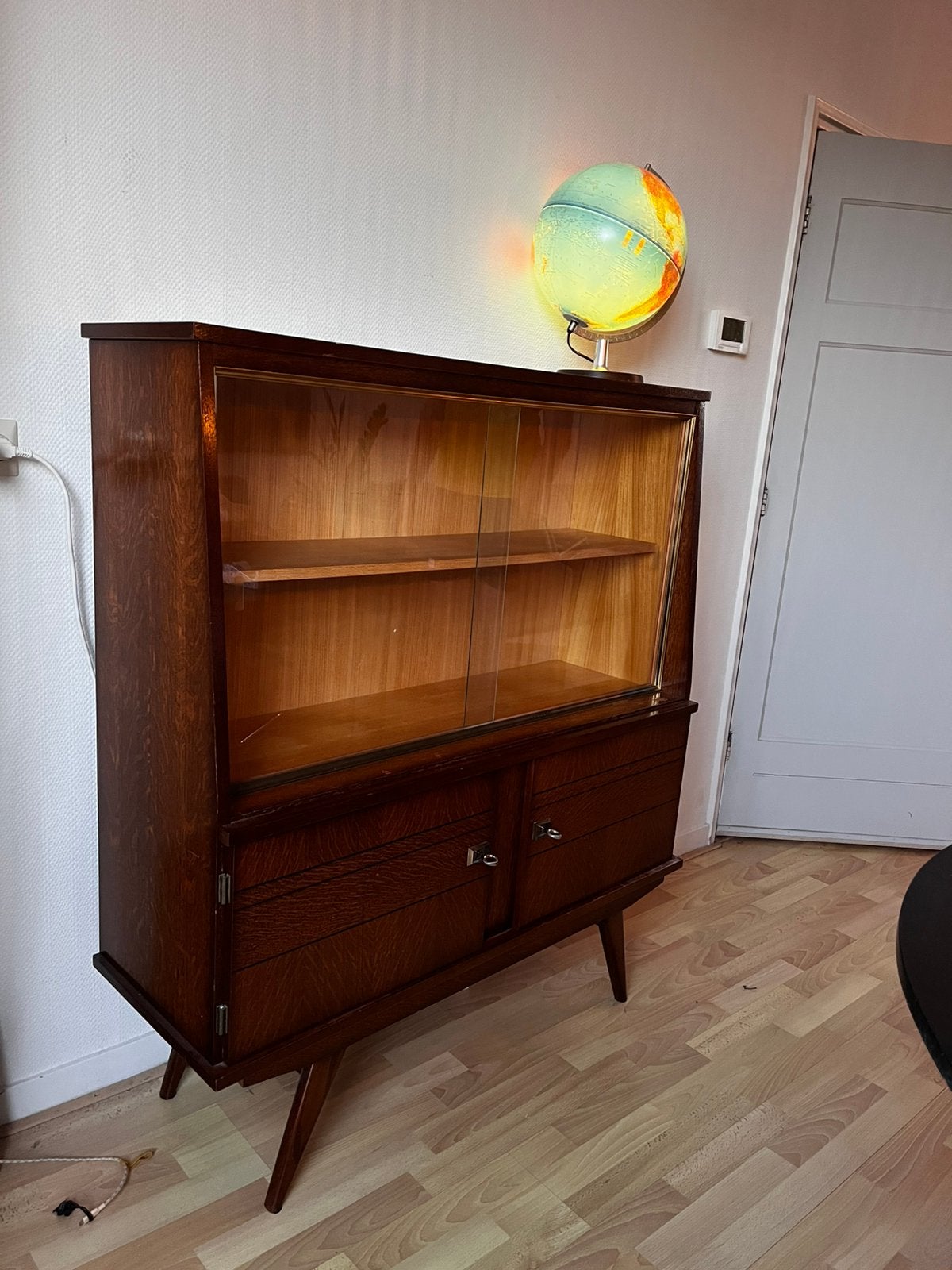 Vintage Teakhouten Vitrinekast mid century, Ophalen