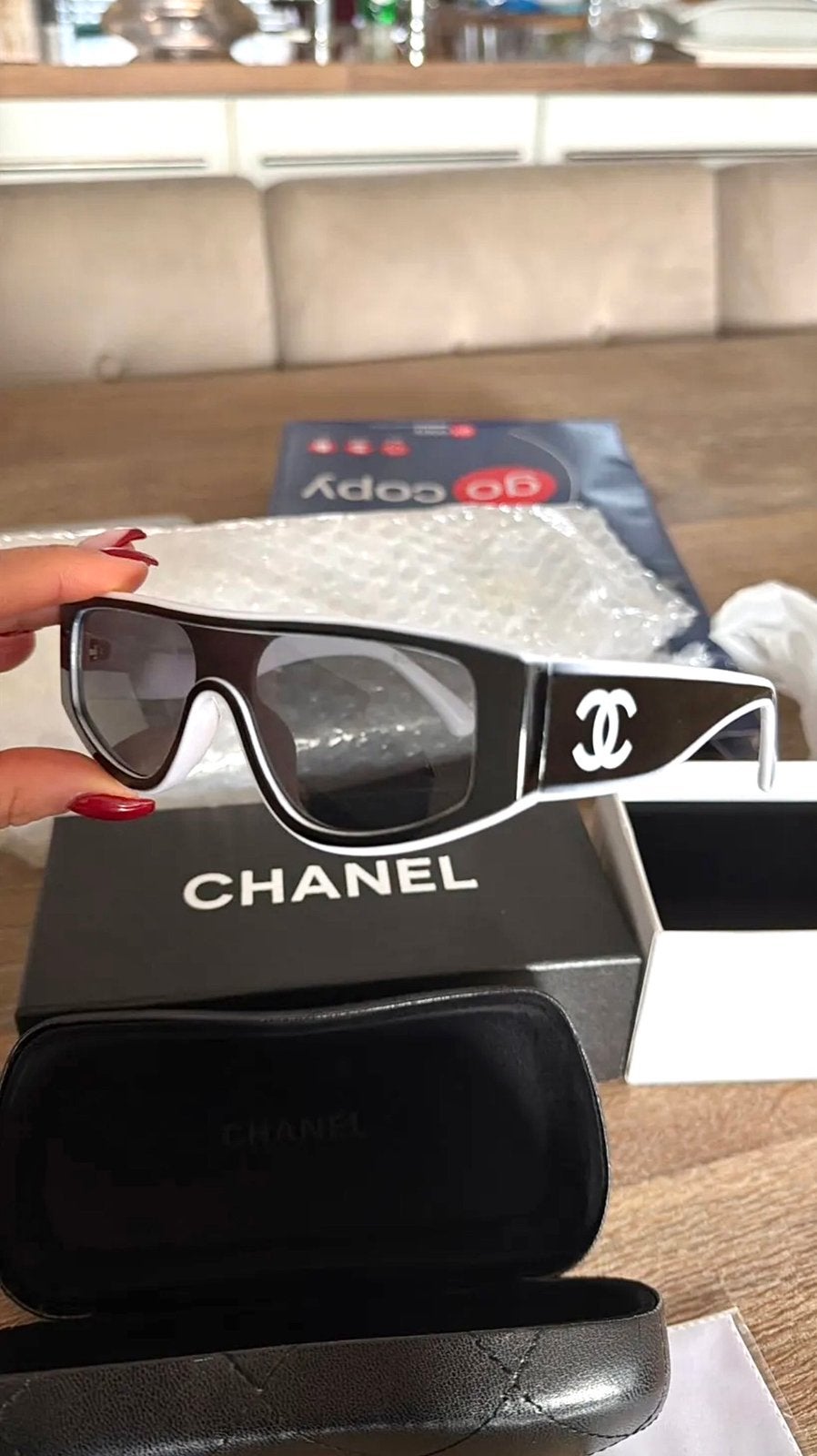 Prachtige Chanel ski look zonnebril, Ophalen of Verzenden, Nieuw, Zwart, Overige merken