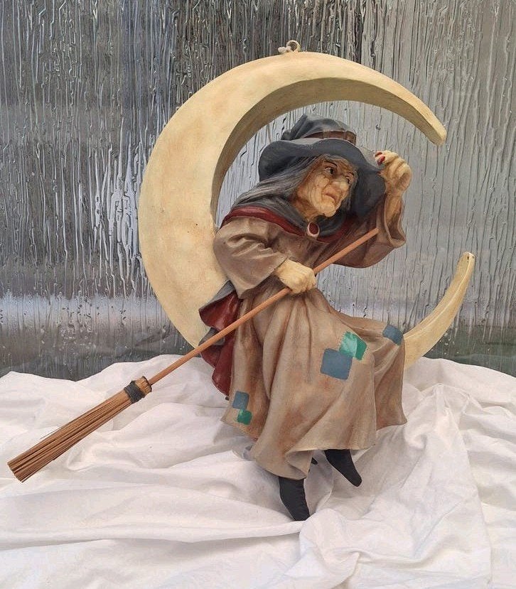 Heks op Maan met Bezem - beeld om te hangen  -Halloween, Ophalen, Zo goed als nieuw, Fantasy