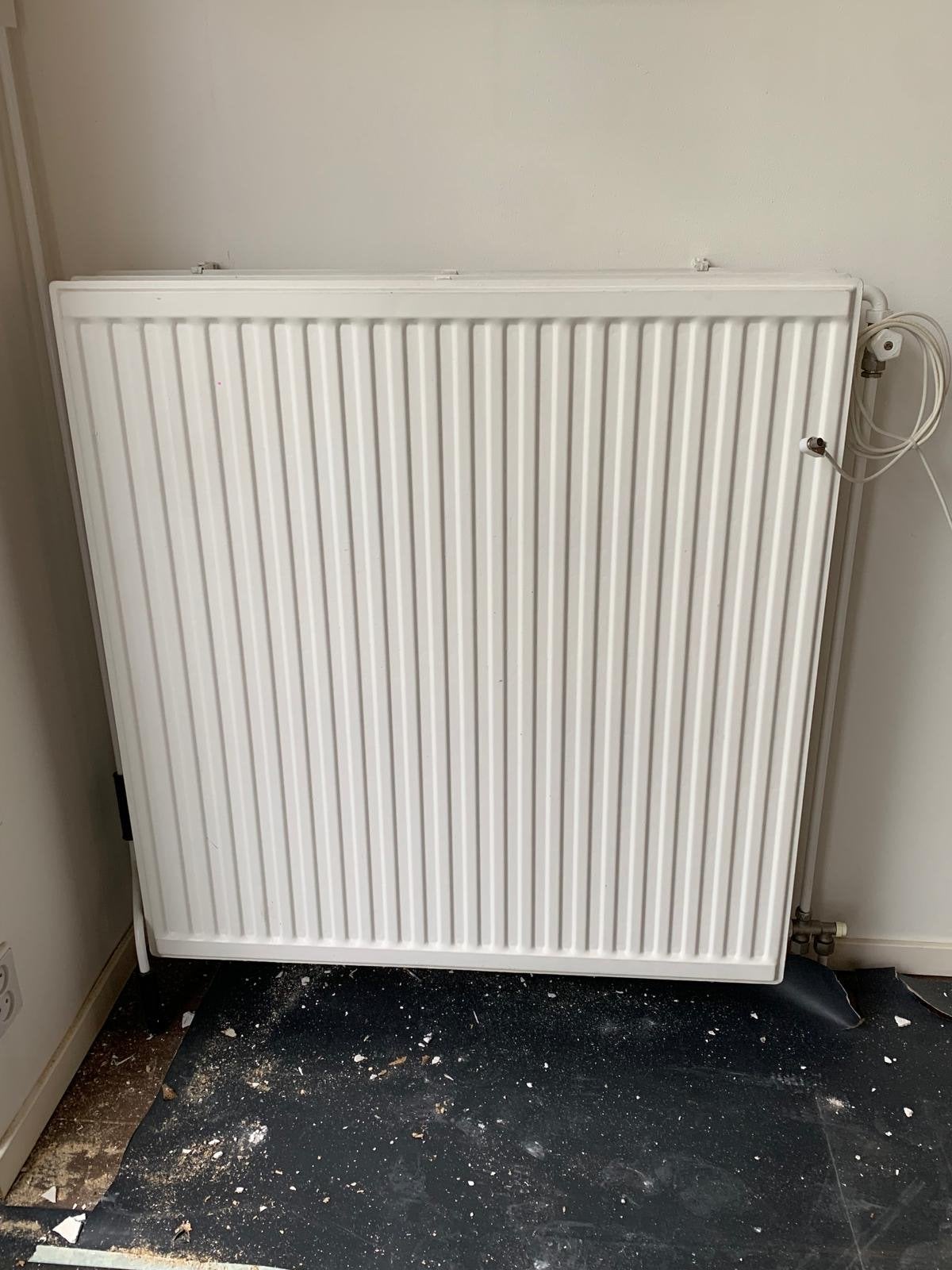 Gratis radiator, Doe-het-zelf en Verbouw, Verwarming en Radiatoren, Ophalen, Gebruikt, Radiator, 60 tot 150 cm