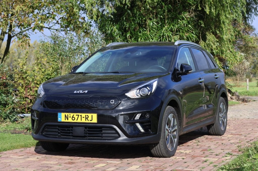 Kia Niro Elektrisch SOH 95% 64Kwh 204pk 2021 Zwart, Dealer onderhouden, 1712 kg, Leder en Stof, Zwart