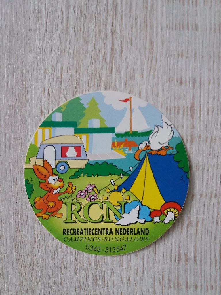 sticker RCN RECREATIECENTRA NEDERLAND campings - bungalows, Ophalen of Verzenden, Zo goed als nieuw, Bedrijf of Vereniging