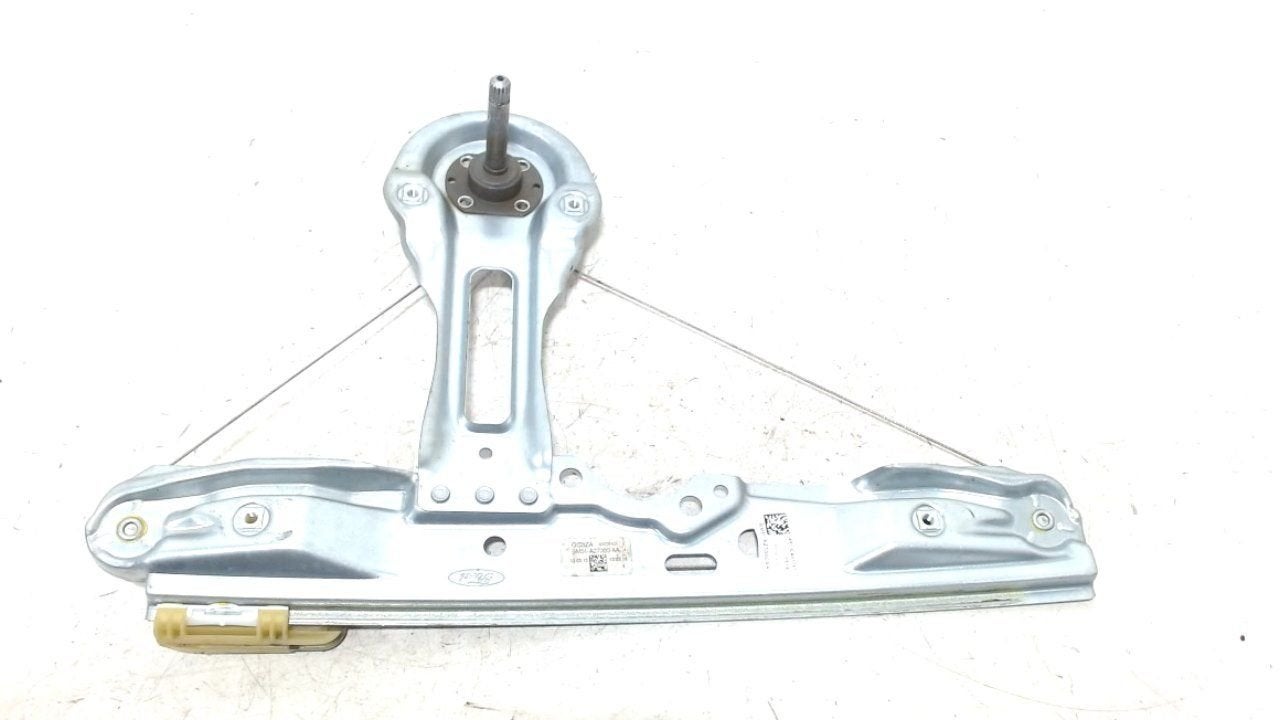 Raammechaniek rechts achter Ford Focus, Auto-onderdelen, Onderdelen@venauto.nl, Van der Ven Autorecycling B.V., Gebruikt, Ettenseweg 76, 4706 PB Roosendaal, The Netherlands