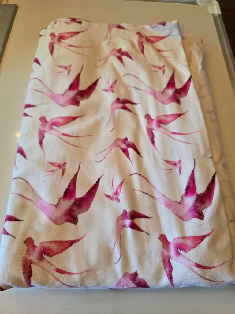 Tricot katoen wit roze vogels (113), 120 cm of meer, Nieuw, Ophalen of Verzenden, Katoen