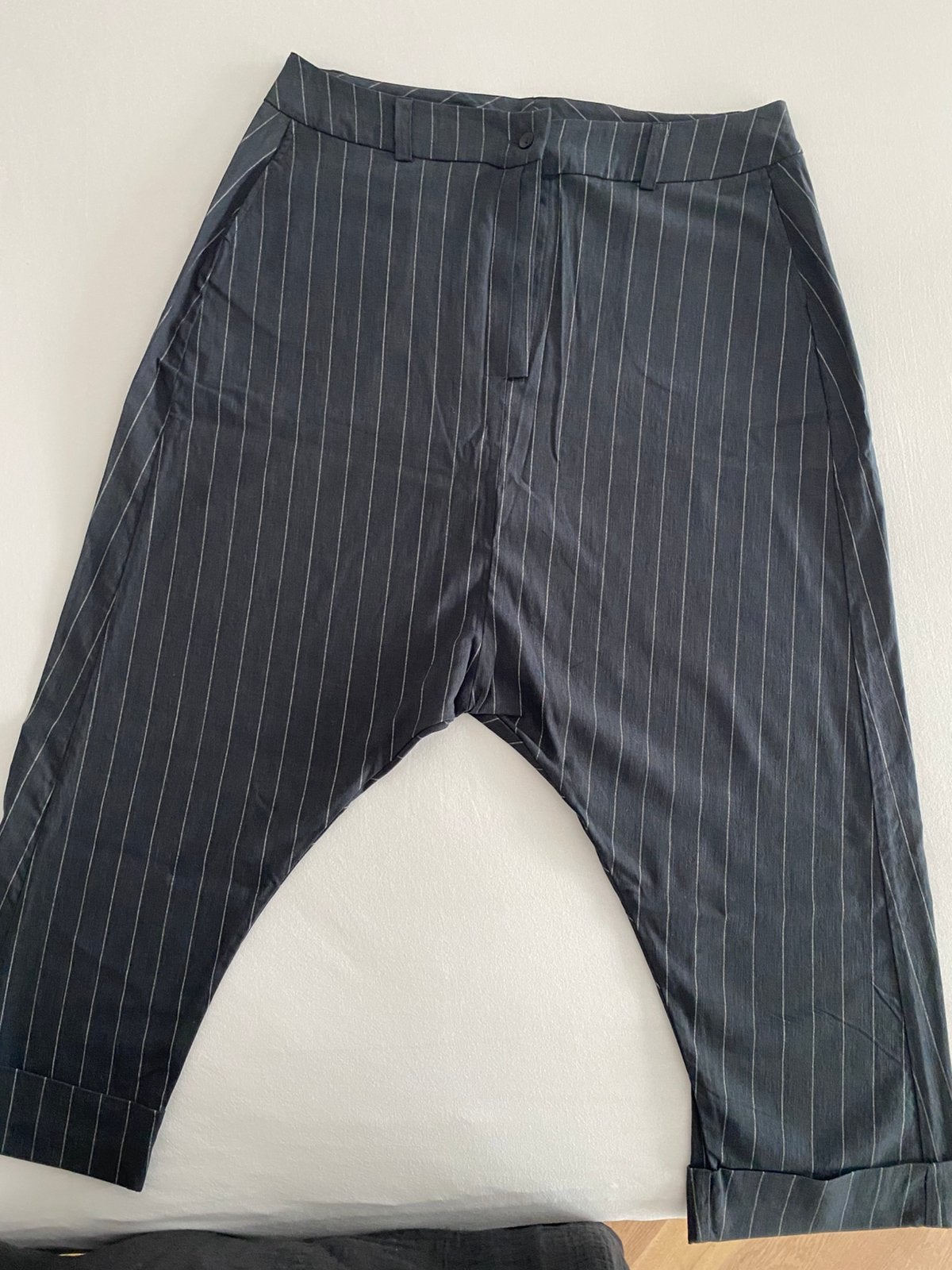 Elsewhere krijtstreep broek met laag kruis. Mt 42., Ophalen of Verzenden, Nieuw, Overige maten, Zwart