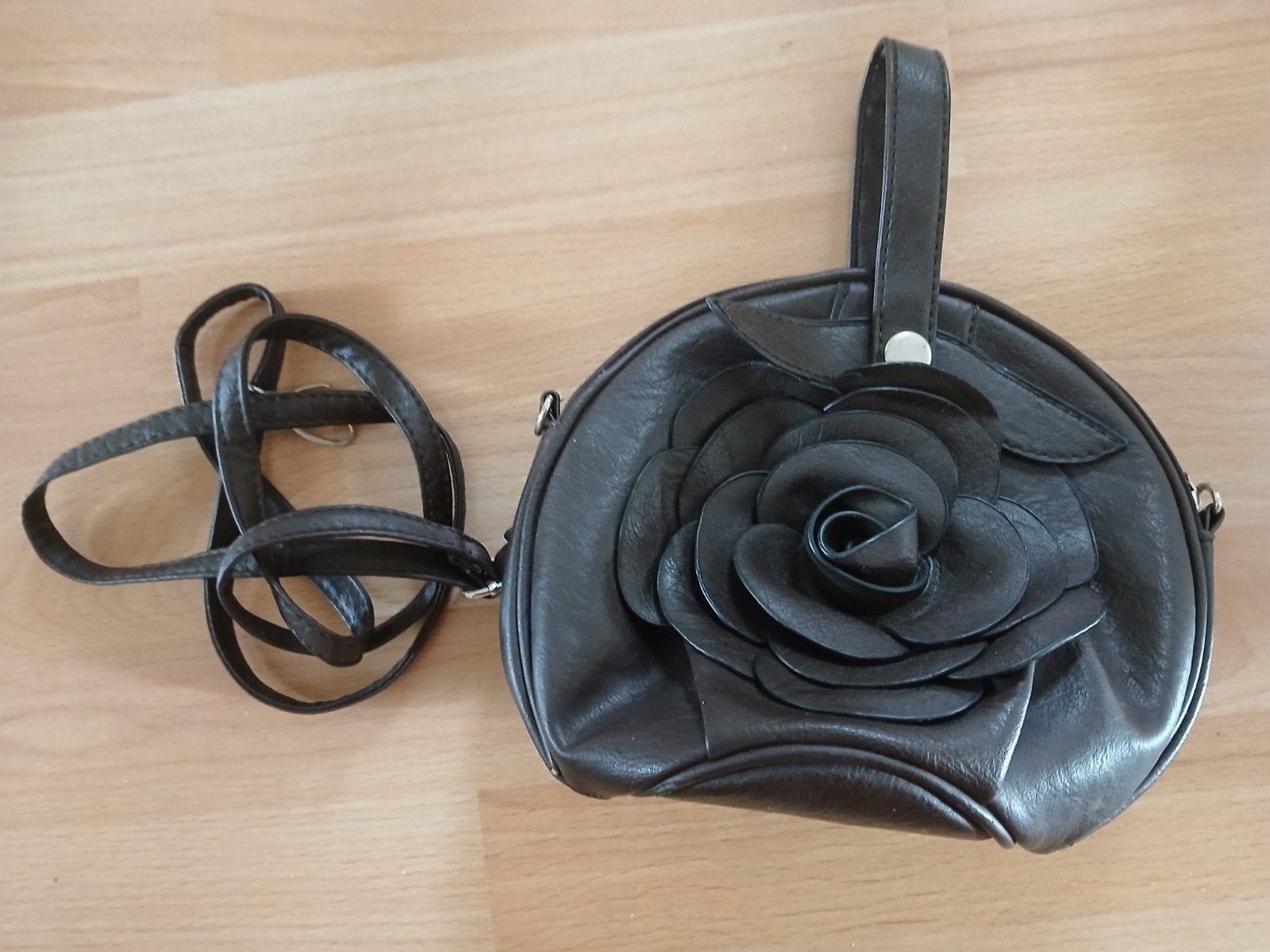 Mooi bruin tasje met bloem erop., Ophalen, Zo goed als nieuw, Bruin