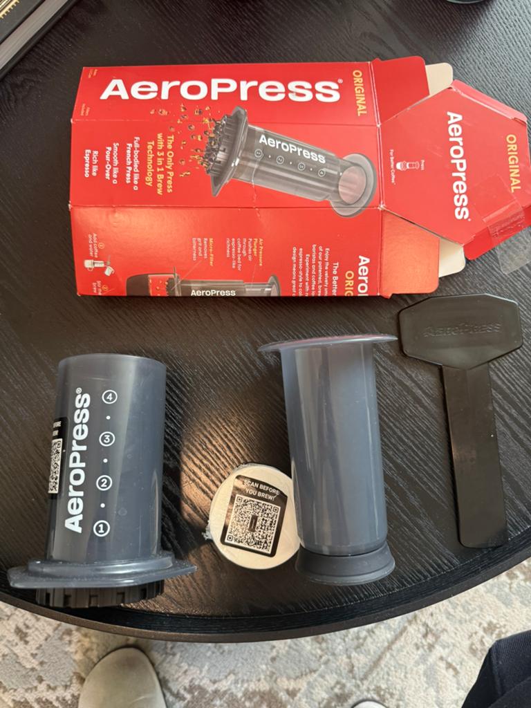 AeroPress koffiezetapparaat, Witgoed en Apparatuur, Koffiezetapparaten, 10 kopjes of meer, Ophalen of Verzenden, Zo goed als nieuw