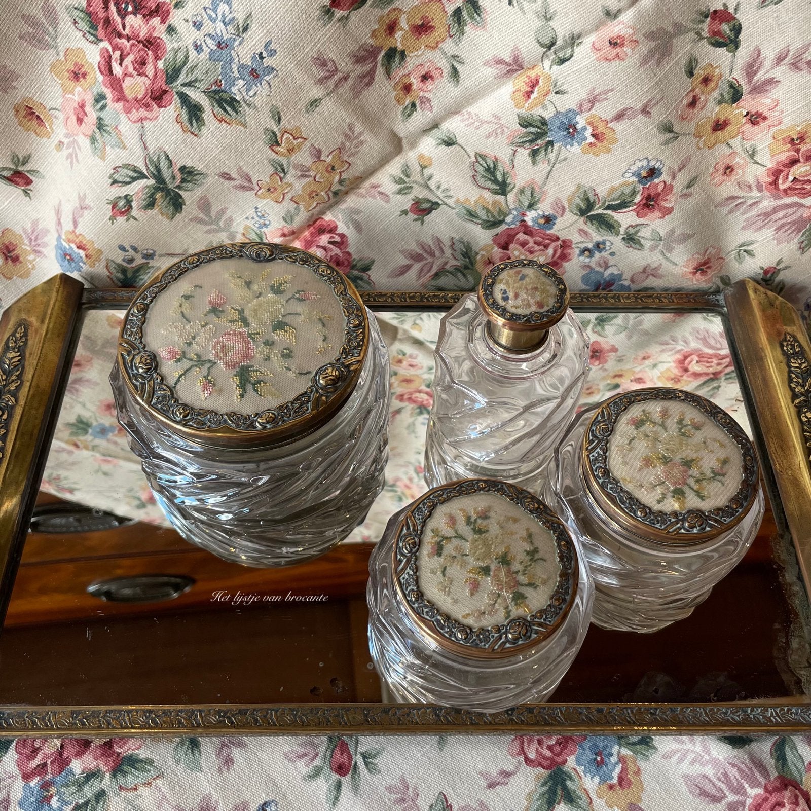 Engels brocante Petit Point kaptafel set NR 2, Ophalen of Verzenden