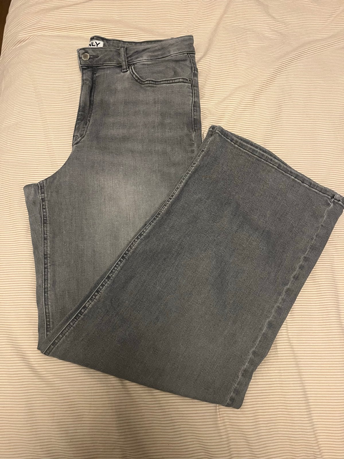 Only Madison. Light grey denim - Maat XL, Maat 46/48 (XL) of groter, Ophalen of Verzenden, Zo goed als nieuw, Grijs