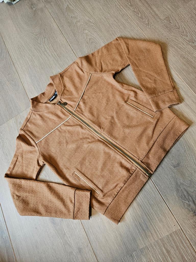 Vestje 152, Kinderen en Baby's, Kinderkleding | Maat 152, Meisje, Trui of Vest, Ophalen of Verzenden, Zo goed als nieuw