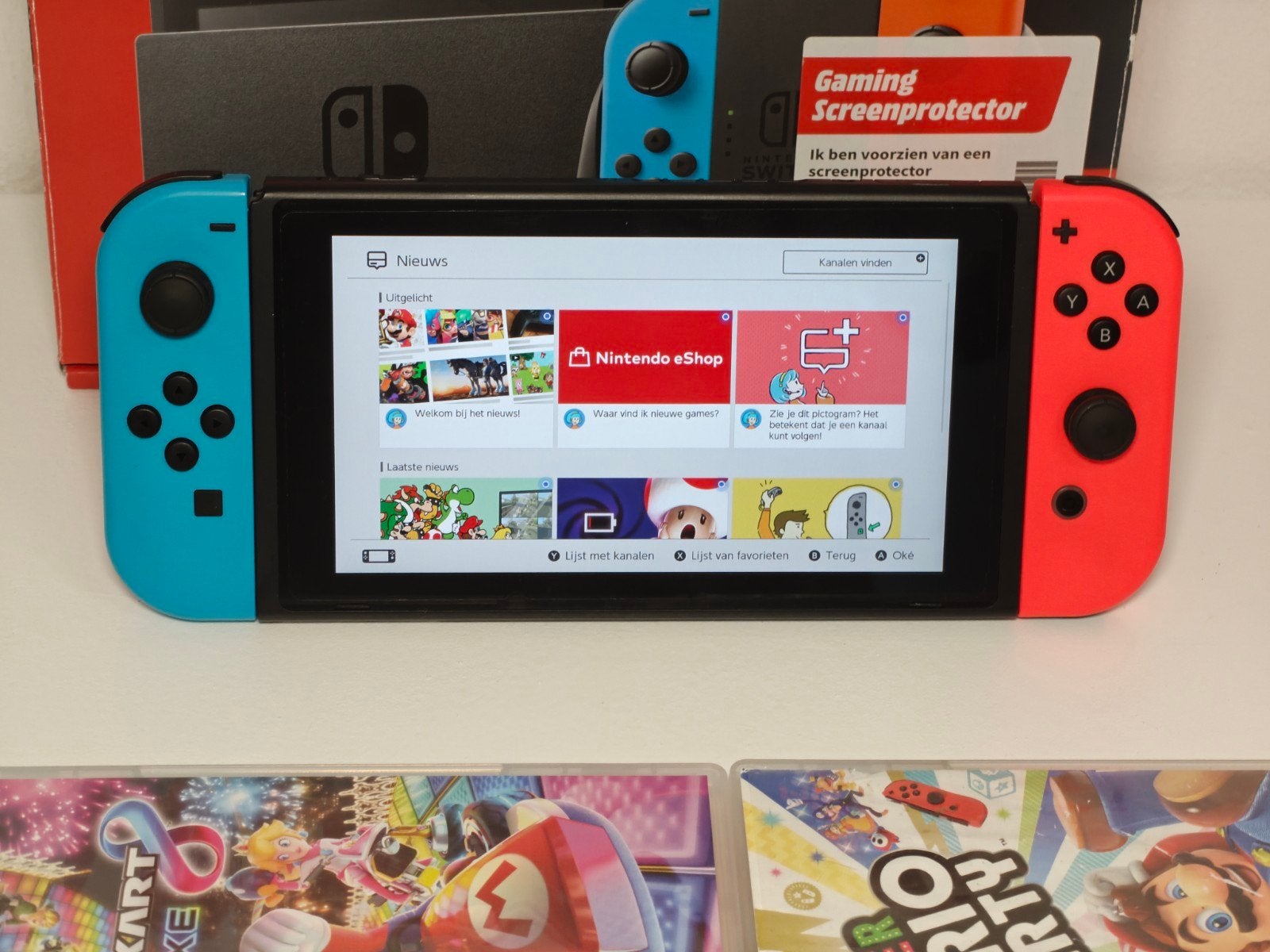 Nintendo Switch V2 met 2 games, Nintendo, Racen en Vliegen, Zo goed als nieuw, Info@nintendo.de