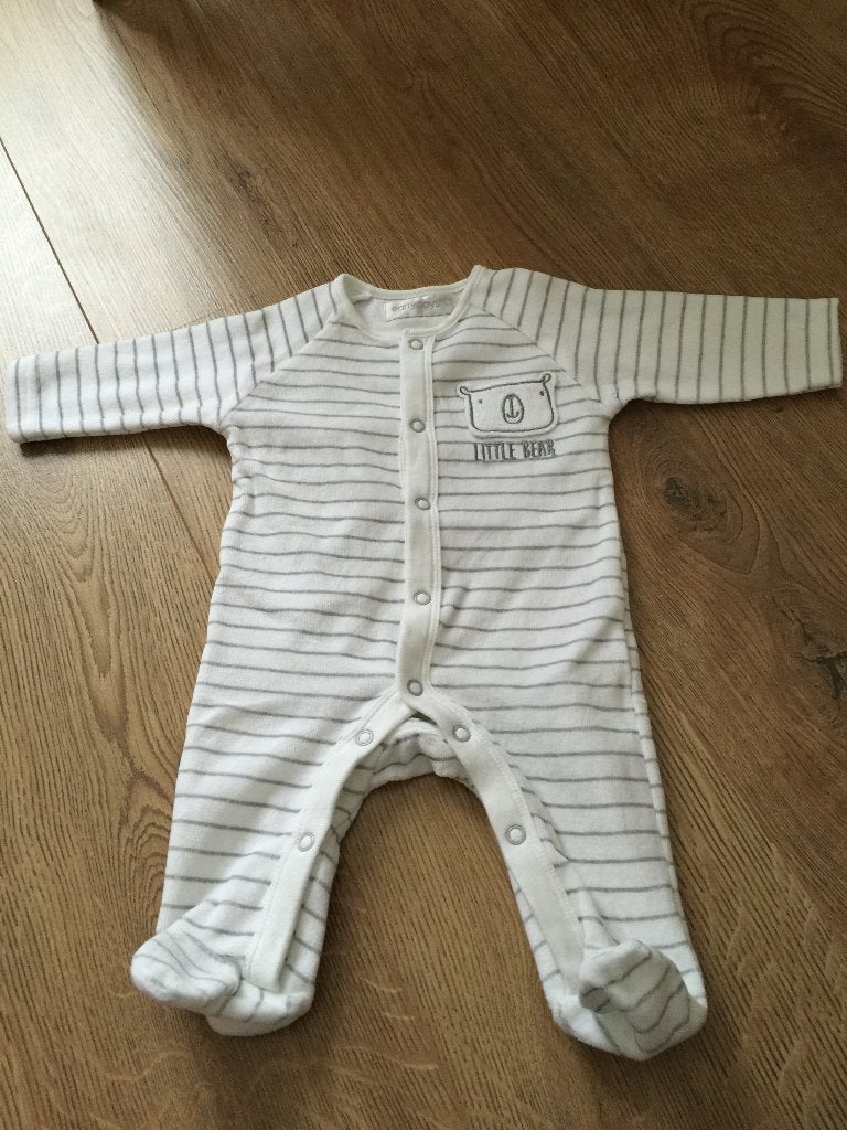 Boxpakje maat 62, Ophalen, Zo goed als nieuw, Jongetje of Meisje, Pakje
