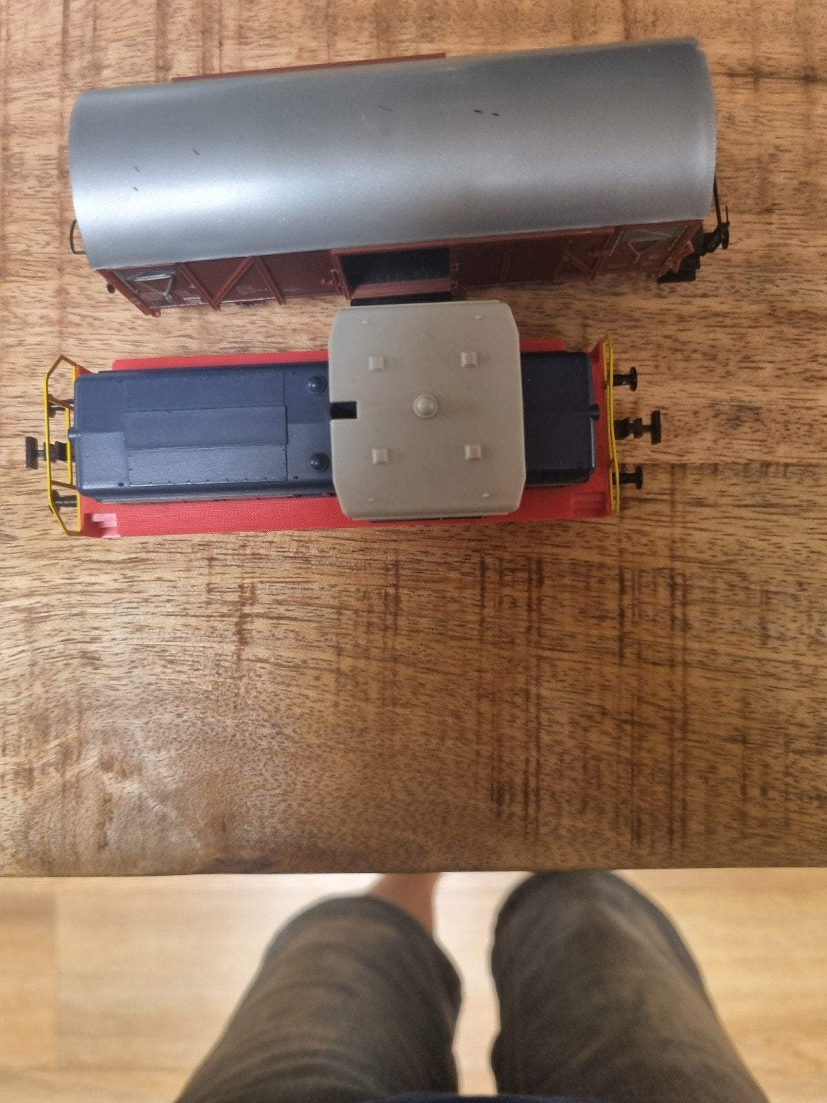 Een trix trein met wagon, Ophalen, Gebruikt, Trix, Analoog