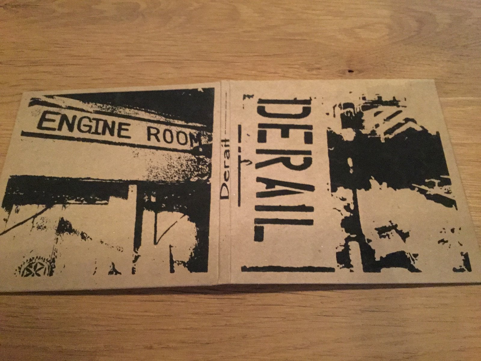 Derail-Engine room., Cd's en Dvd's, Cd's | Rock, Ophalen of Verzenden, Zo goed als nieuw, Psychedelic Rock