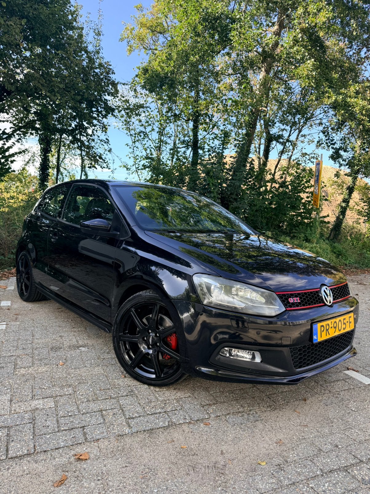 Volkswagen Polo 1.4 TSI 132KW DSG MILLTEK 2011 Zwart, 1169 kg, Zwart, 4 cilinders, 179 pk