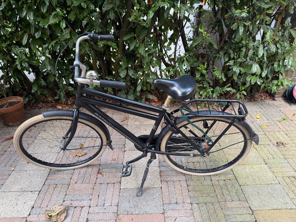 Zwarte Batavus jongensfiets – 28 inch, Fietsen en Brommers, Terugtraprem, Gebruikt, Batavus, Handrem