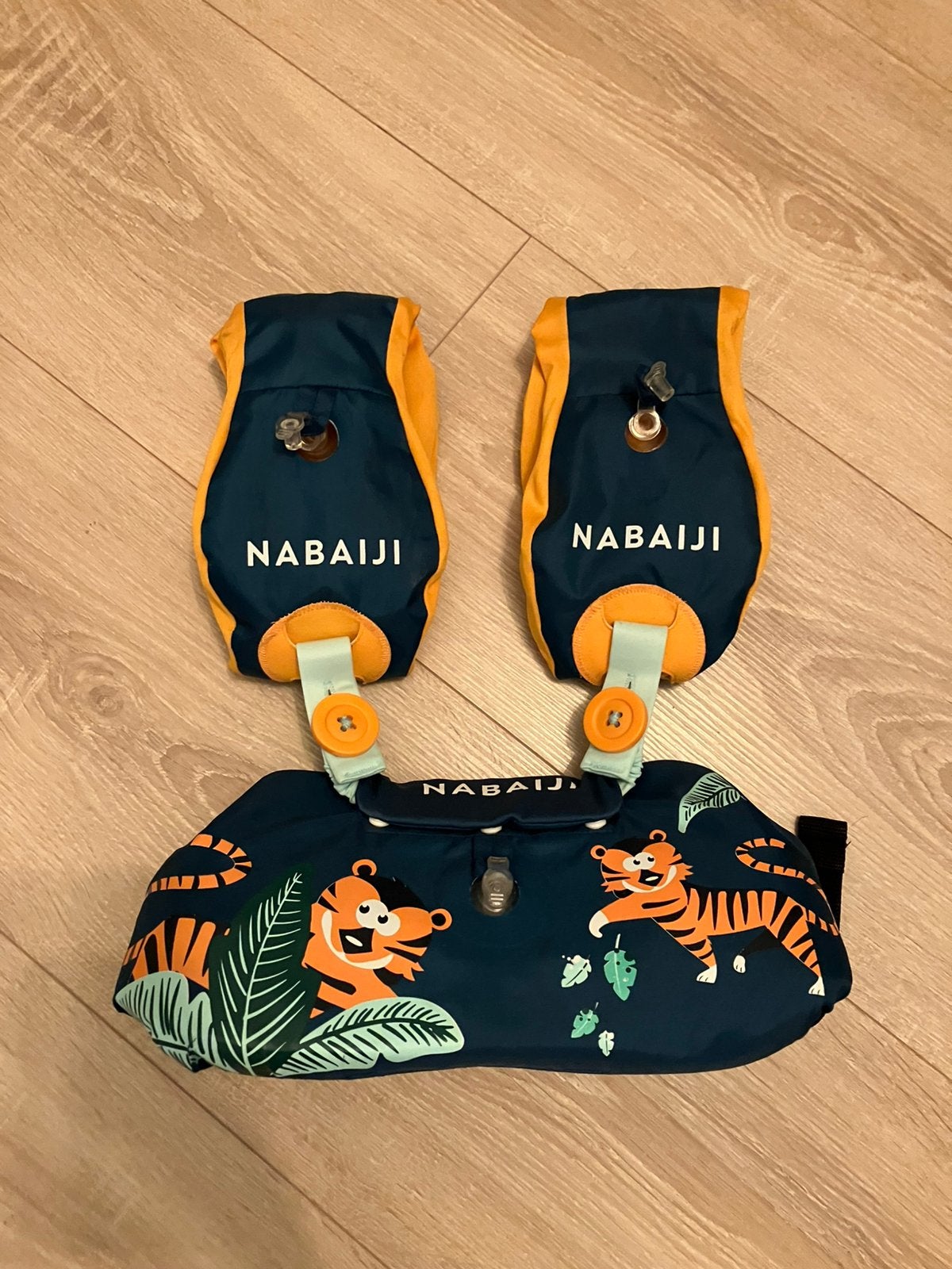 Zwemvest Nabaja 15-30 kg, Jongen of Meisje, One size, Ophalen of Verzenden, Zo goed als nieuw
