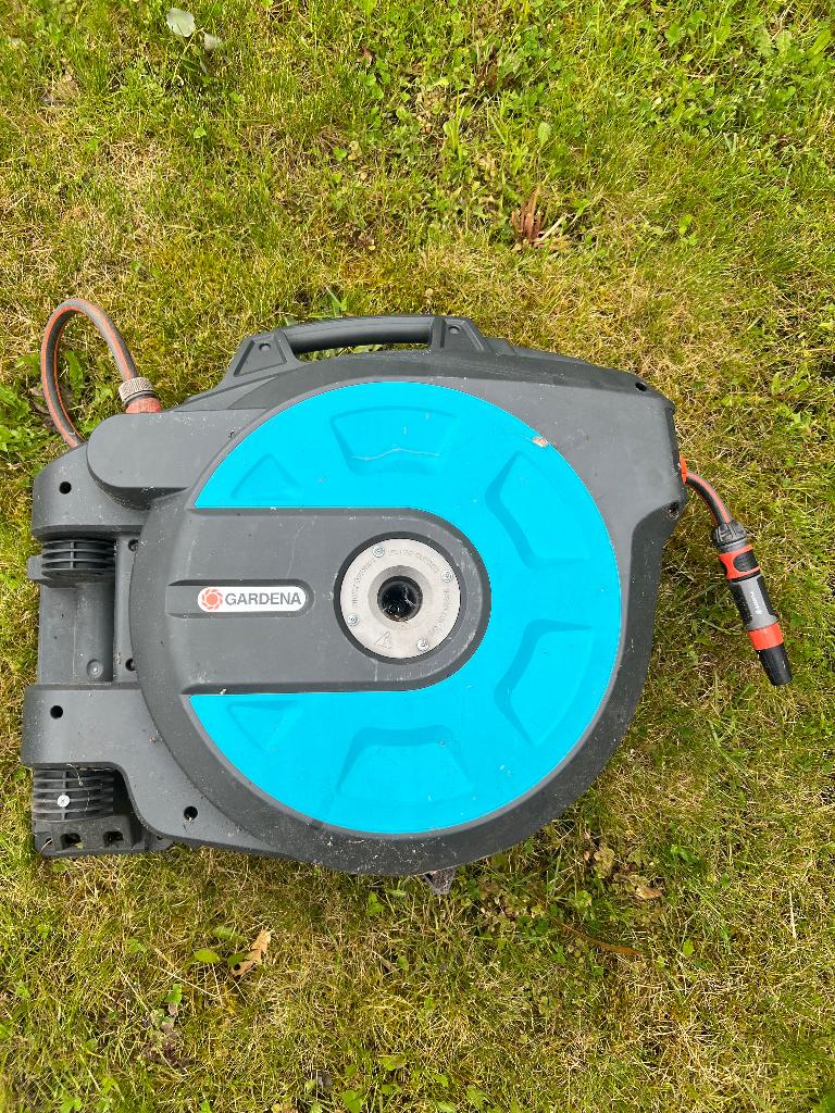 GARDENA wandslangenbox 25 roll-up automatic, Ophalen, Gebruikt, Tuinslanghaspel