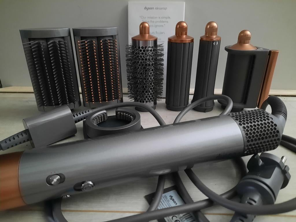 Dyson airwrap complete multistyler (koper/nikkel), Ophalen of Verzenden, Zo goed als nieuw, Föhn of Haardroger