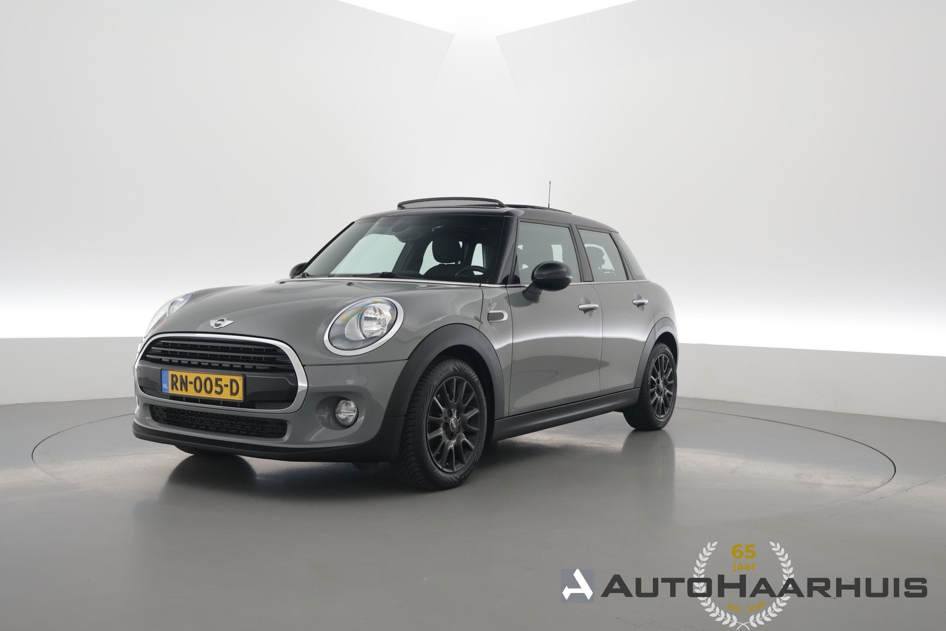 MINI 5-deurs 1.5 136 PK Cooper Business | Rijklaar | Orig NL, Gebruikt, 49 €/maand, Origineel Nederlands, Handgeschakeld