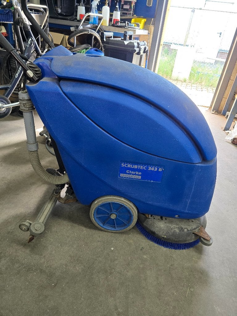 Clarke SCRUBTEC 343 B Schrob- en Zuigmachine, Ophalen, Gebruikt, Schrobmachine