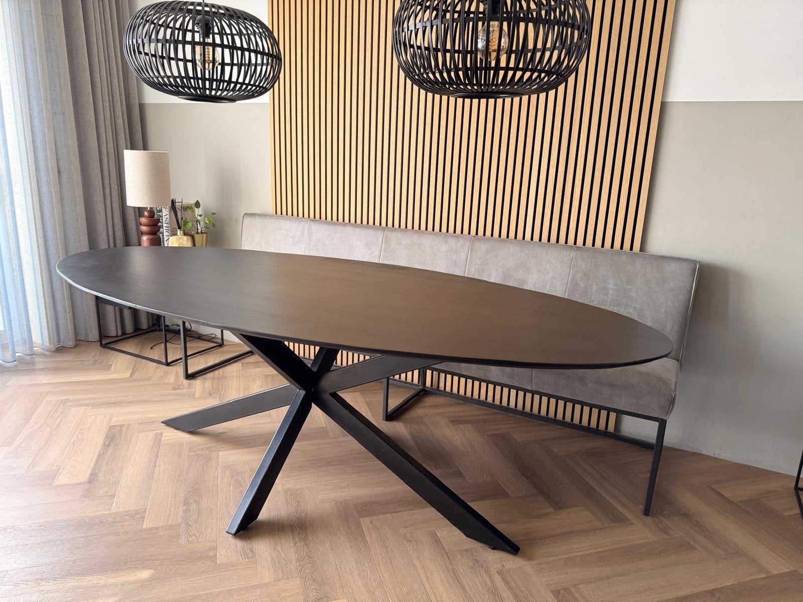 Ovale eettafel zwart, Huis en Inrichting, Tafels | Eettafels, Ophalen, Gebruikt, 100 tot 150 cm, 200 cm of meer