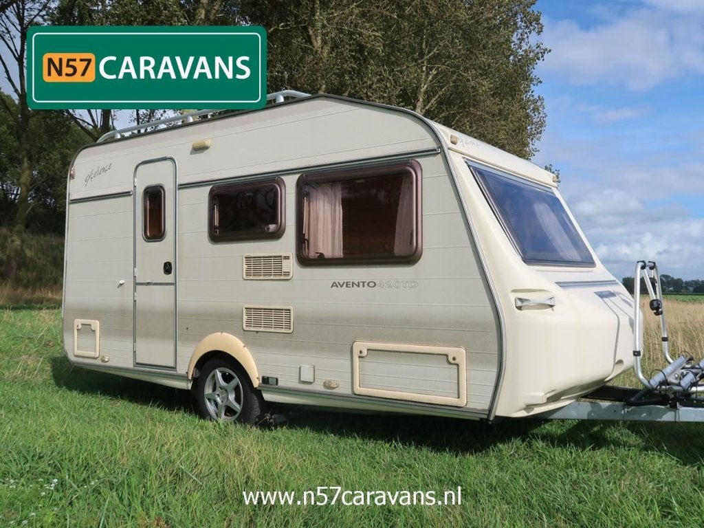 Avento Excellence 420 TD / nieuwe luifel / 1e eigenaar, Caravans en Kamperen, Caravans, Dwarsbed, Avento, Schokbreker, Bedrijf
