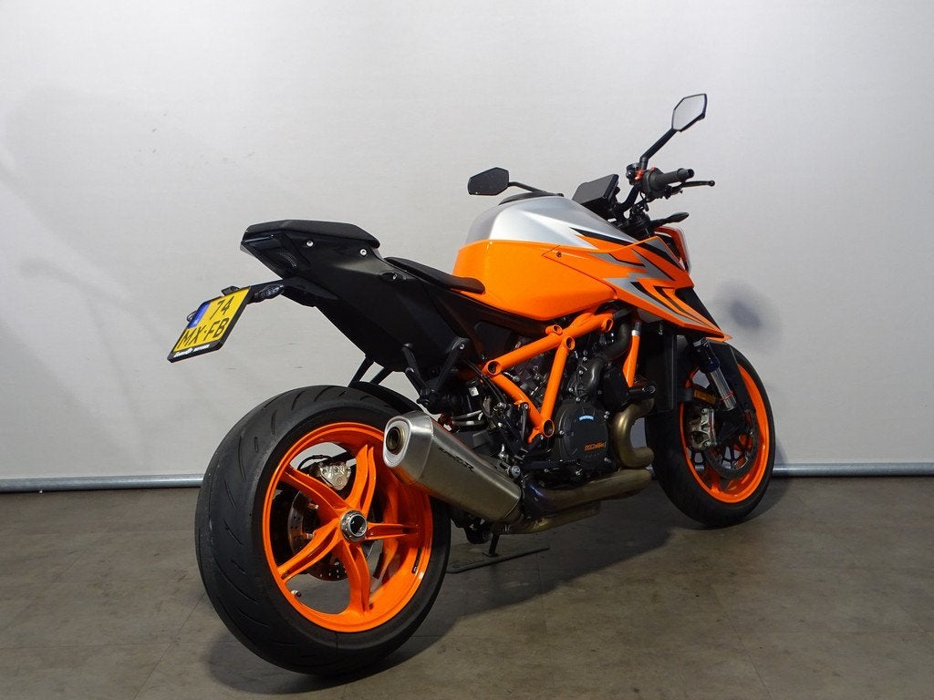 KTM 1290 SUPERDUKE R EVO - foto 3